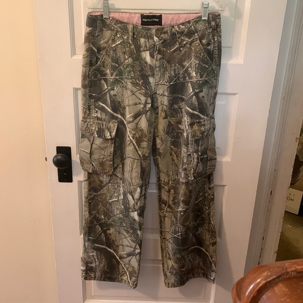 Realtree hunt/sport pants, size 10-12 M, cammo, pockets
